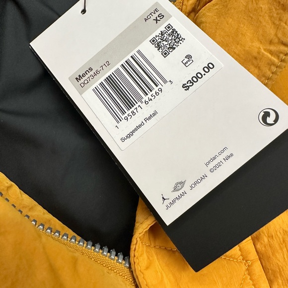 Nike Air Jordan Essentials Statement Parka jacket - Picture 7 of 7